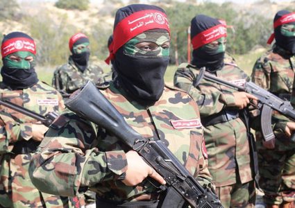 المقاومة الوطنية تزف مقاتلين استشهدوا خلال اشتباكات في مستوطنات غلاف غزة
