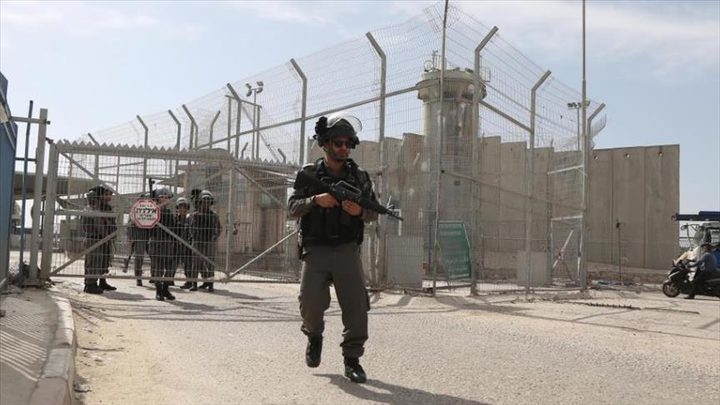 الاحتلال يغلق جميع الحواجز العسكرية المحيطة بمدينة القدس
