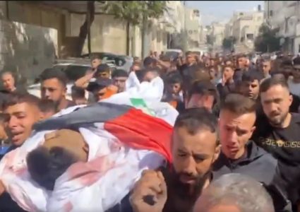 الخليل: تشييع جثمان الشهيد يوسف إدريس