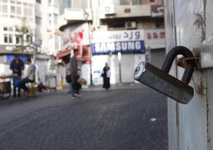 الإضراب يعم محافظات الضفة تنديدا بعدوان الاحتلال المتواصل على شعبنا