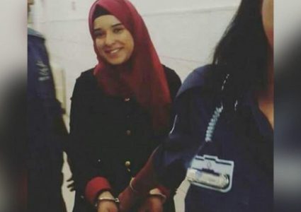 قوات قمع تقتحم قسم الأسيرات في معتقل "الدامون" وتنقل الأسيرة باكير