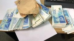 الشيكل يهوي والدولار 3.9 ..بنك اسرائيل يتدخل لوقف انهيار العملة