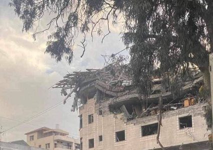 طائرات الاحتلال تقصف مقر شركة الاتصالات في مدينة غزة