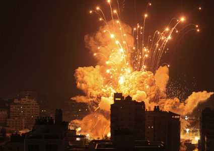 شهداء وجرحى خلال غارة إسرائيلية على منزل في رفح