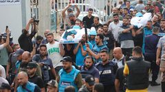 صحفيون في غزة يشيعون زملاءهم شهداء العدوان على غزة