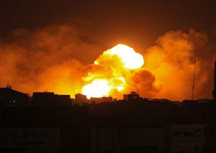 اصابات خلال سلسلة غارات جوية على منازل المواطنين في القطاع