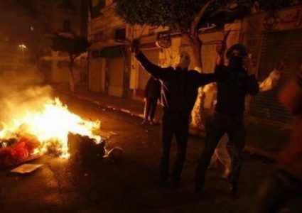 إصابة شابين بالرصاص خلال مواجهات مع الاحتلال جنوب الخليل