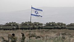 إسرائيل يشن غارات على مواقع في لبنان