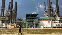 ملحم: محطة توليد كهرباء غزة ستتوقف عن العمل بشكل كامل غدا