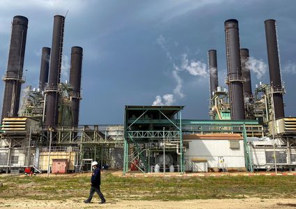 ملحم: محطة توليد كهرباء غزة ستتوقف عن العمل بشكل كامل غدا