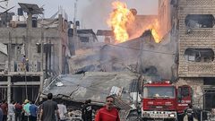 الاحتلال يقصف منزل عائلة الضيف واستشهاد عدد من أفراد العائلة