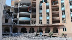 الاحتلال يقصف مبنى الجامعة الإسلامية في مدينة غزة