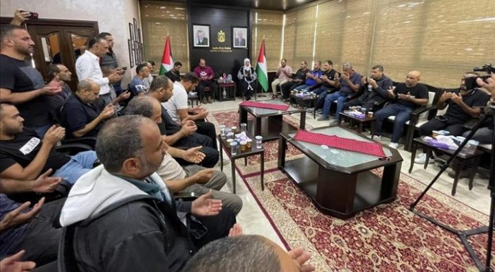 650 عاملا من غزة عالقون في رام الله