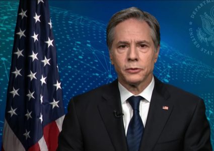 وزير خارجية أمريكا يصل إسرائيل ثم يتوجه إلى مصر والأردن