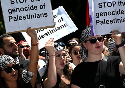 مظاهرة كبيرة في مدينة سيدني الأسترالية، رفضًا للحرب الإسرائيلية على قطاع غزة وقت