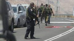 إصابة مسن عقب إطلاق الاحتلال الرصاص صوب مركبته جنوب الخليل