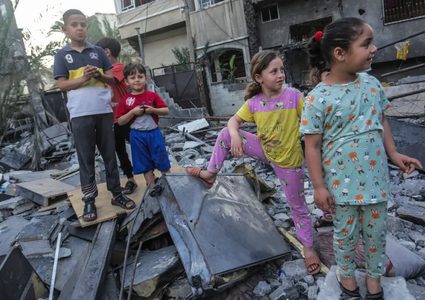 داخلية غزة: نحذر من كارثة إنسانية بسبب وجود جثامين نحو 1000 شهيد تحت الأنقاض