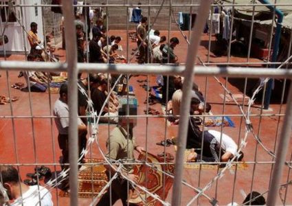 نادي الأسير: الاحتلال يصعّد بشكل غير مسبوق من الجرائم بحقّ المعتقلين وعائلاتهم