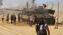 رئيس الاستخبارات العسكرية يعترف بالفشل