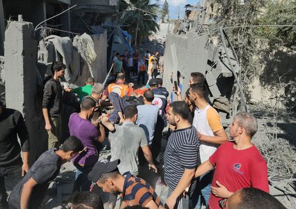 قصف منزل عائلة حبوش في غزة  12 شهيدا وإصابة العشرات والبحث عن مفقودين