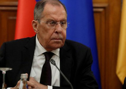 روسيا ترسل مساعدات إنسانية لغزة وتحذّر من حرب واسعة