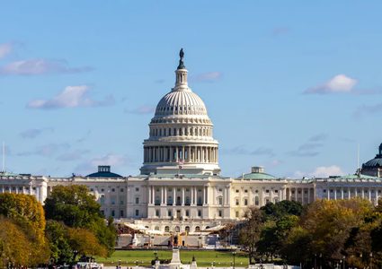 100 عضو بالكونغرس يطالبون بايدن بالضغط لوقف إطلاق النار في غزة