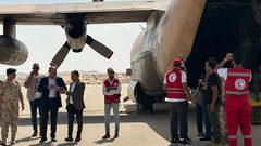 منذ بدء العدوان- 27 طائرة محملة بالمساعدات لأهالي غزة وصلت مطار العريش