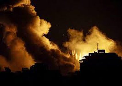 عشرات الشهداء والجرحى في غارات إسرائيلية على مدينة غزة