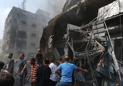 شهداء وإصابات في سلسلة غارات إسرائيلية على قطاع غزة