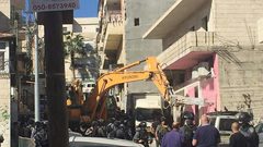 القدس: هدم منشأة تجارية ومنشأة للخيول