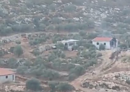 مستوطنون يحرقون منزلا في تلفيت قرب نابلس