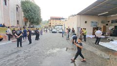 الأهالي يتوافدون لاستلام جثامين أبنائهم استعدادًا لدفنهم