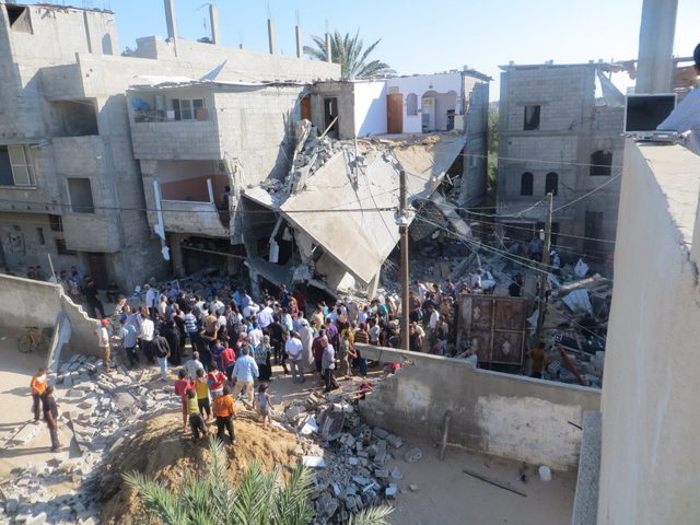 الحرب على غزة: استشهاد 44 مواطنا على الأقل بينهم أطفال واصابة العشرات