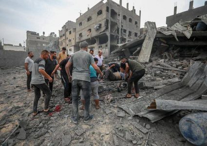 20 شهيدا على الأقل ومصابون في قصف على عمارة سكنية غرب مدينة غزة