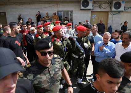 تشييع جثمان الشهيد حمزة طه إلى مثواه الأخير في قلقيلية