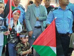 وقفة في مستشفى ثابت ثابت لجميع المؤسسات الحكومية تنديداً بالعدوان على غزة