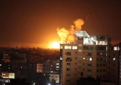 18 شهيدا في قصف إسرائيلي استهدف منزلا بخان يونس