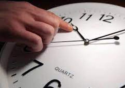 بدء العمل بالتوقيت الشتوي في فلسطين