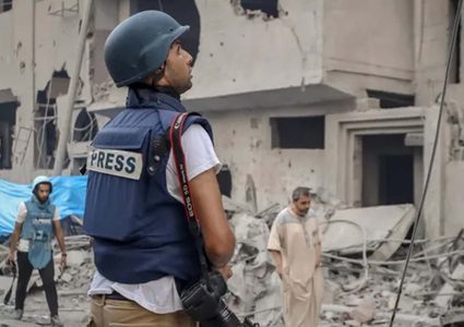 الاحتلال لـ"رويترز" و"فرانس برس": لا نضمن سلامة صحافييكما في غزة