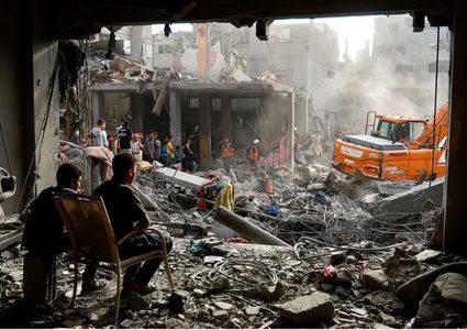 الاحتلال يهدم منزلا ويعتقل 7 مواطنين في مخيم الجلزون شمال رام الله