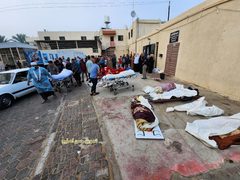 جثامين شهداء ارتقوا في غارات طيران الاحتلال على المحافظة الوسطى في قطاع غزة.