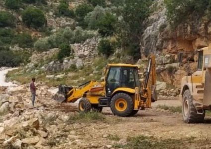 الاحتلال يجرف 8 دونمات في كفر الديك