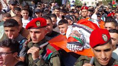 تشييع الشهيد محمد عبد القادر خراز 14 عاما من مدينة نابلس متأثراً باصابته برصاص جنود الاحتلال خلال اقتحام منطقة زواتا مساء أمس