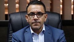 الاحتلال يجدد قرار منع محافظ القدس من دخول الضفة