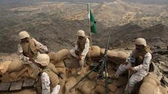 القوات اليمنية تعلن إطلاق دفعة صواريخِ بالستية ومجنحة على أهداف "إسرائيلية"