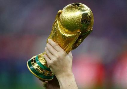 إنفانتينو يعلن إقامة مونديال 2034 في السعودية