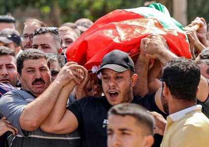 تشييع جثمان الشهيد الطفل محمد الخراز إلى مثواه الأخير في نابلس