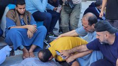من وداع شهداء المجازر التي نفذها الاحتلال وسط قطاع غزة.