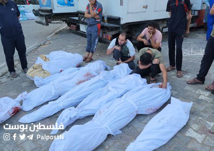 من وداع شهداء المجازر التي نفذها الاحتلال وسط قطاع غزة