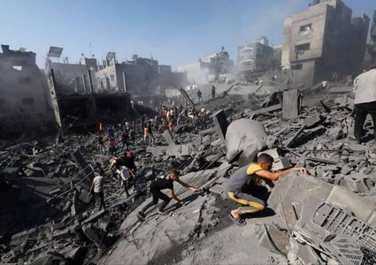 عشرات الشهداء والجرحى في قصف اسرائيلي استهدف مخبزا في غزة